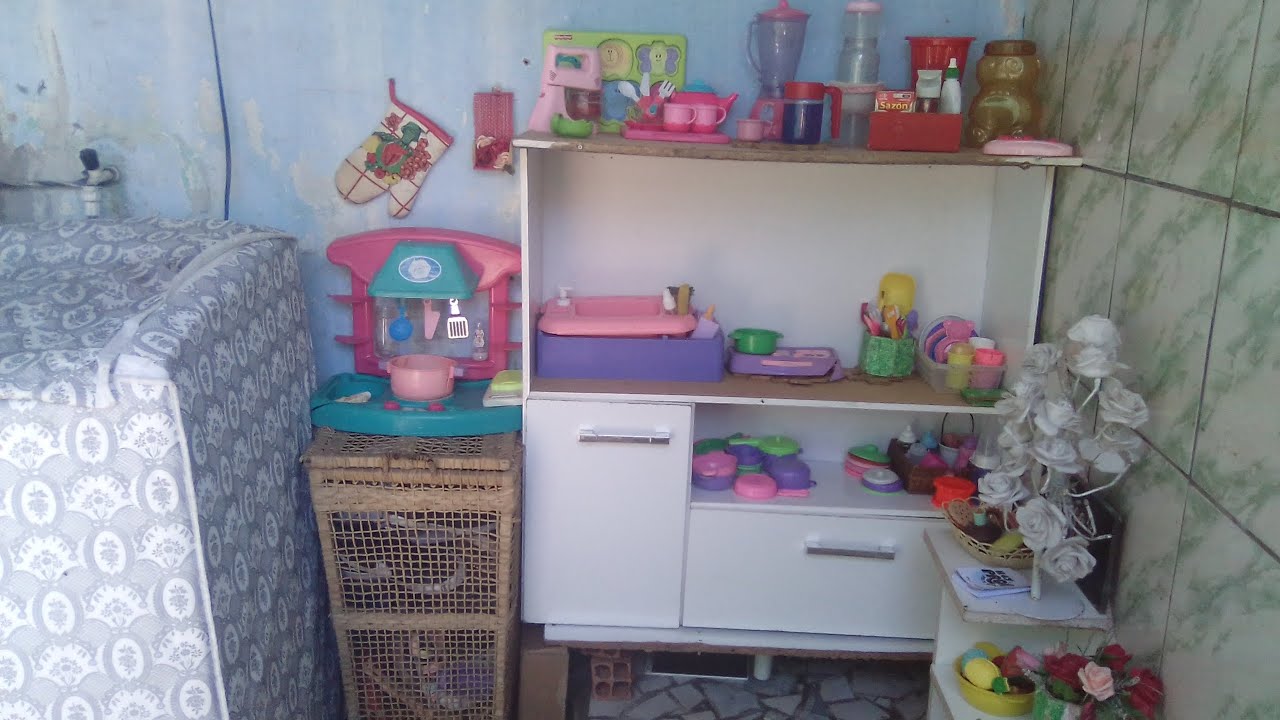 Tour pela minha cozinha de brinquedo 