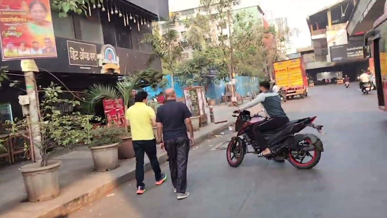 Roads of the Earth - Andheri-Ghatkopar Link Road, Andheri (East), Mumbai, India (Part 2)