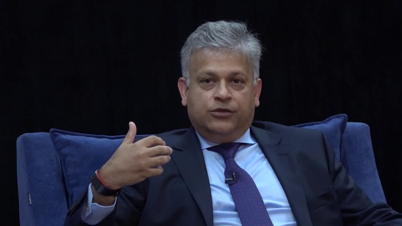 Abrar Hasan Inspires at the Third Session of ‘Leaders at LUMS’