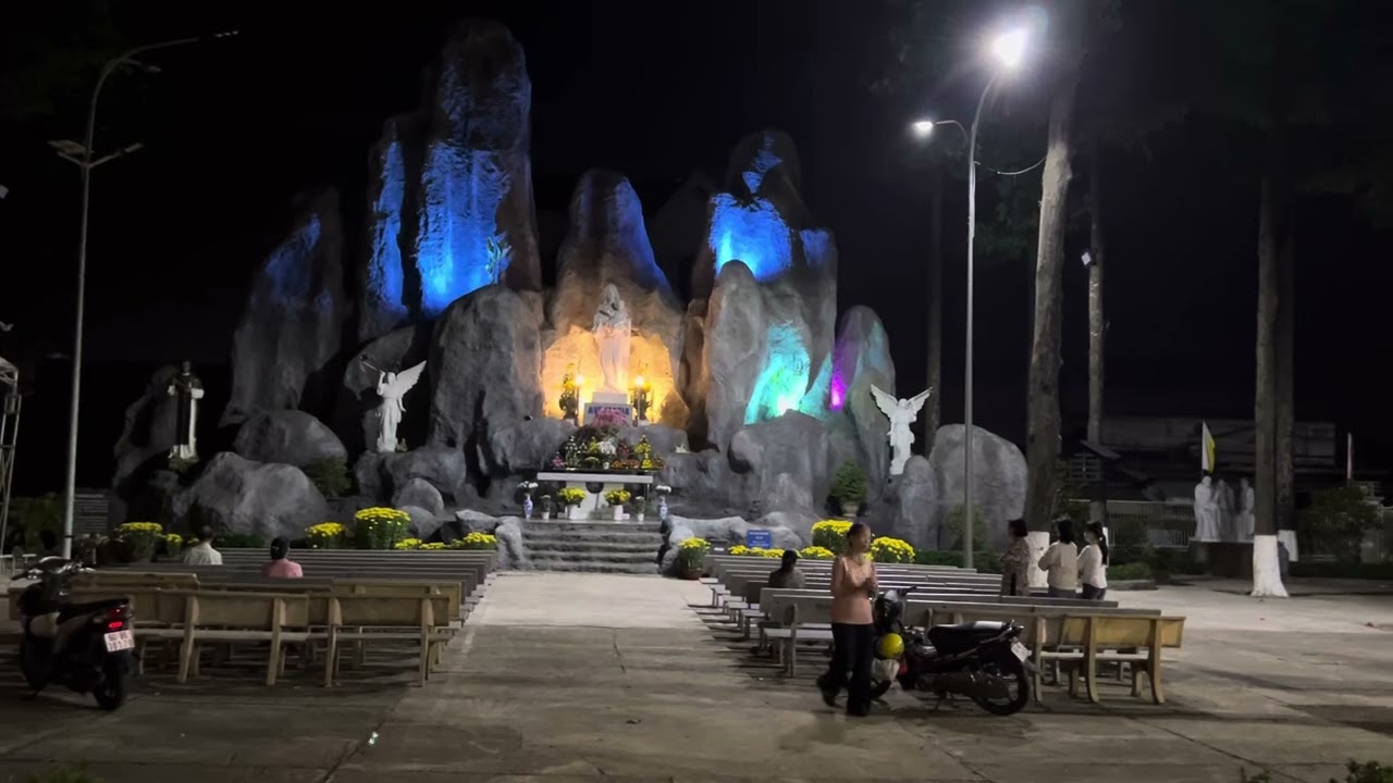Nhà Thờ Lộc Hòa Sáng 29 Tết 