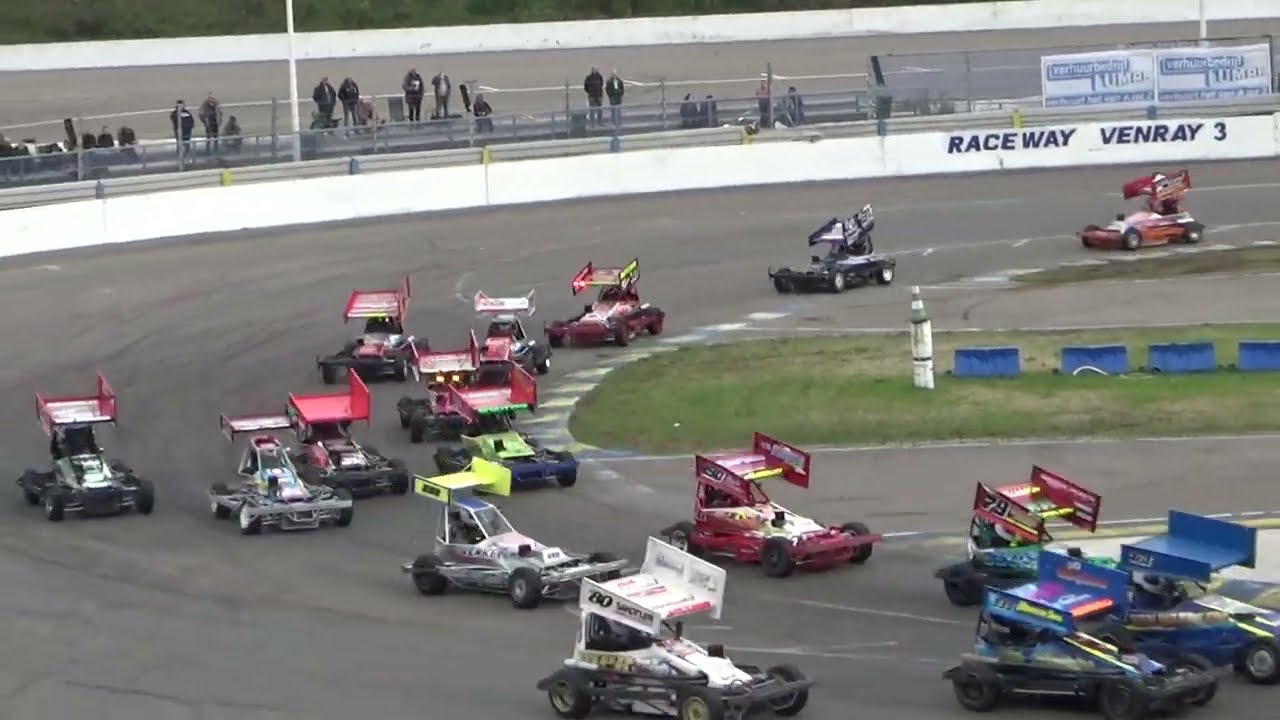 2022 10 23 Venray F2  heat 3  #152 Chris Hendriks