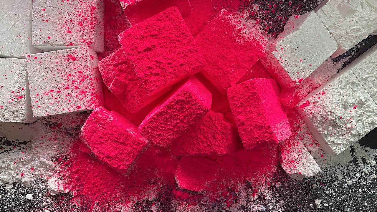 On Wednesdays we crush PINK 💕💕