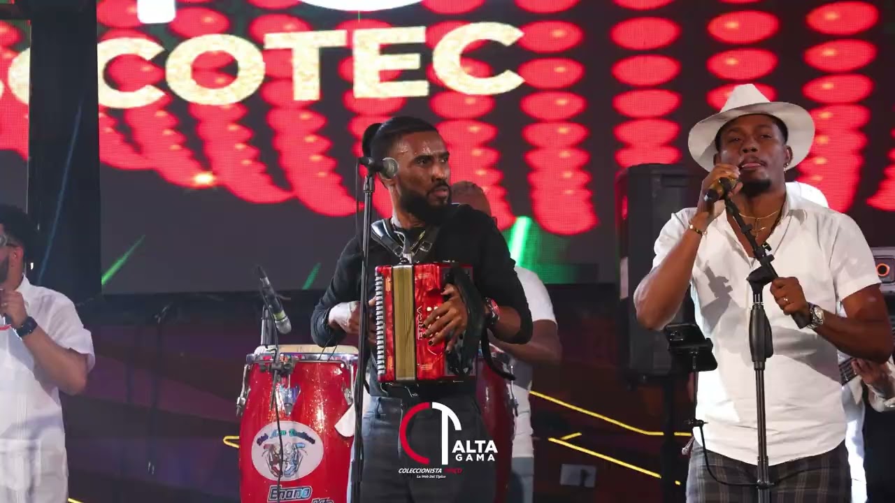 Apagame La Vela En Vivo - El Diamante Negro y La Mini Banda Para Chipeo