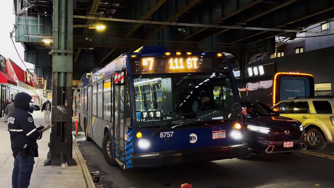 Weekend (7) Train Shuttle (111 St to Junction Blvd) Bus Action (12/21/25)