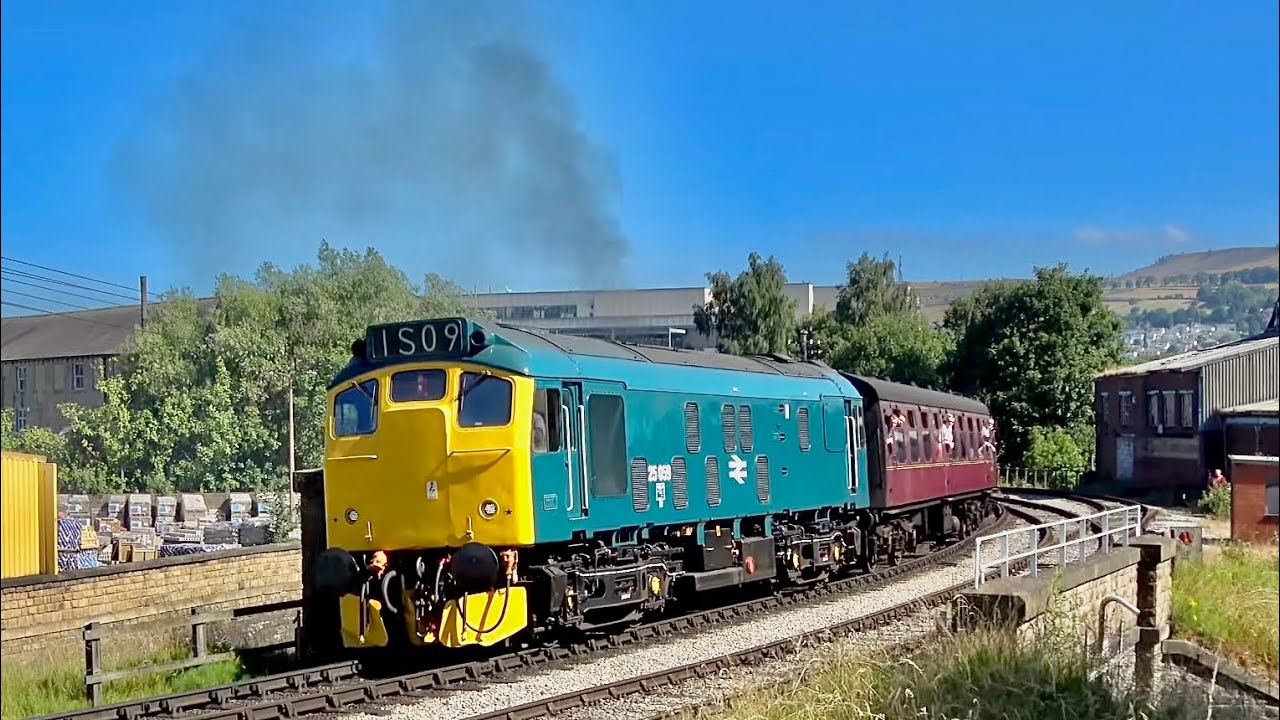 Sulzer 6LDA28 Diesel Sound