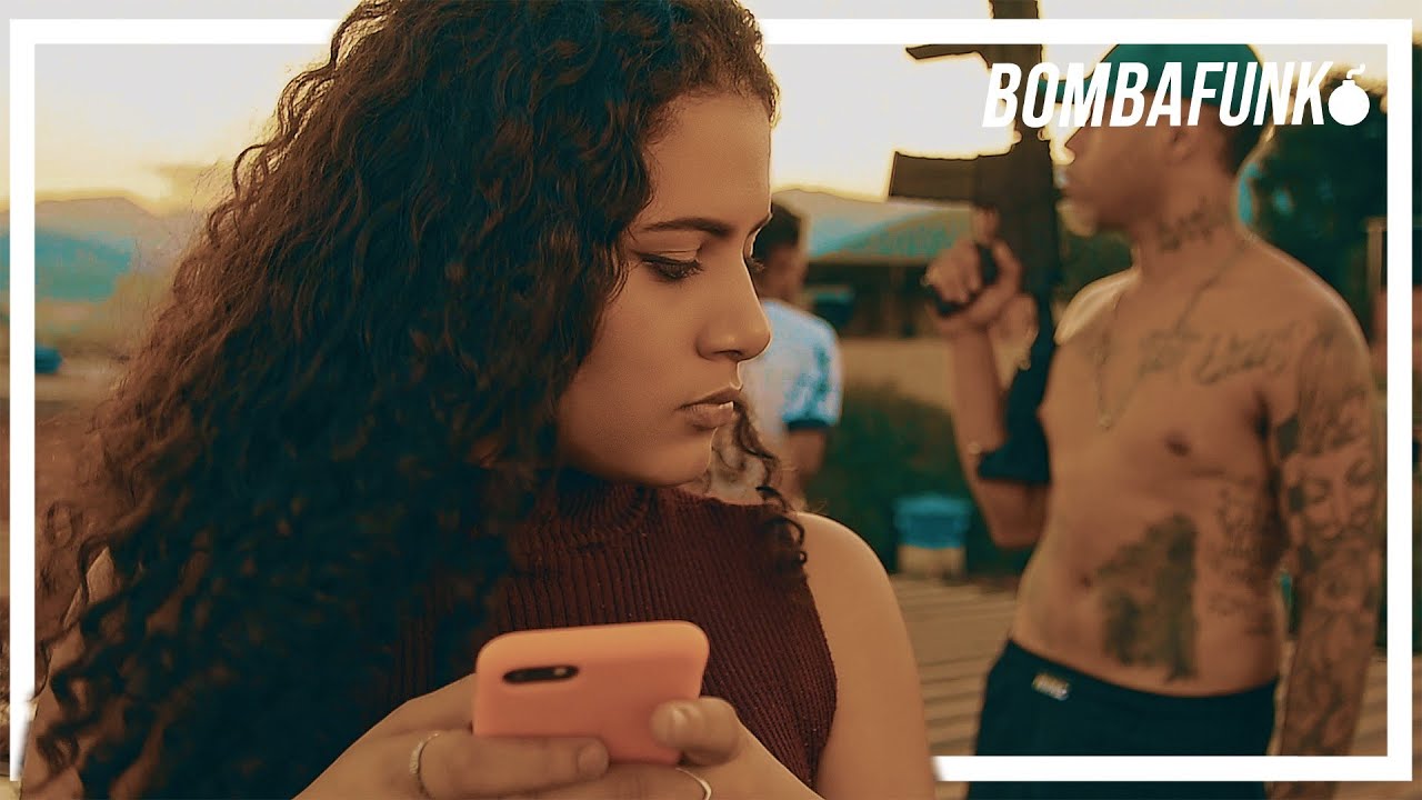 MC Pitico - FALSO AMOR (Official V&iacute;deo Clip) BOMBAFUNK