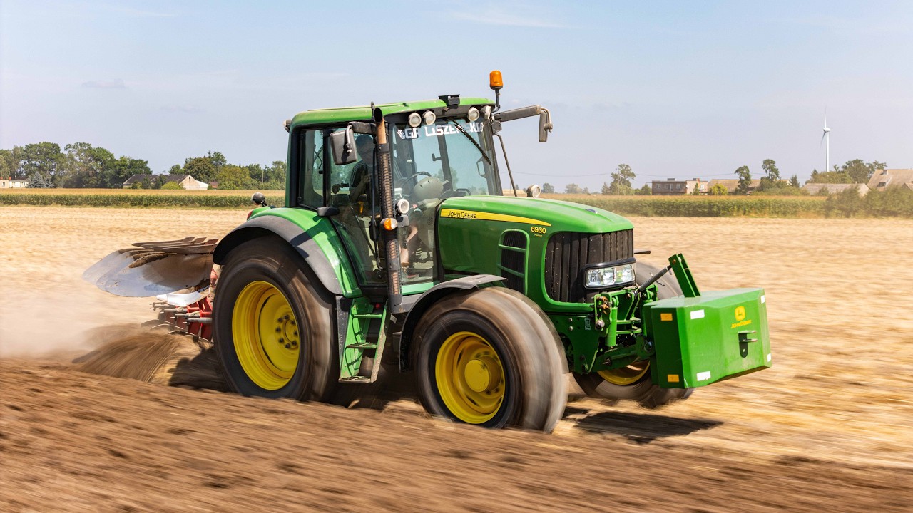 Prace pożniwne z NOWYMI NABYTKAMI JOHN DEERE AGROLUX VADERSTAD