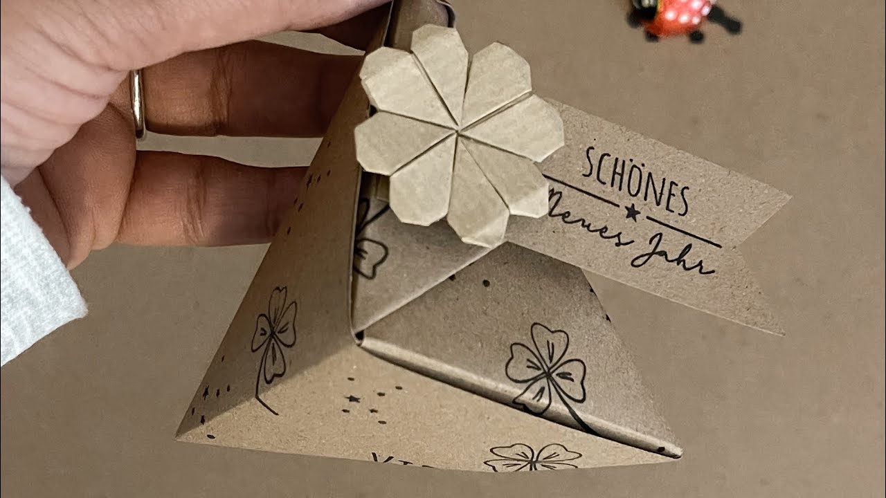 Langsamere Anleitung | DIY FALTBOX NEUJAHR