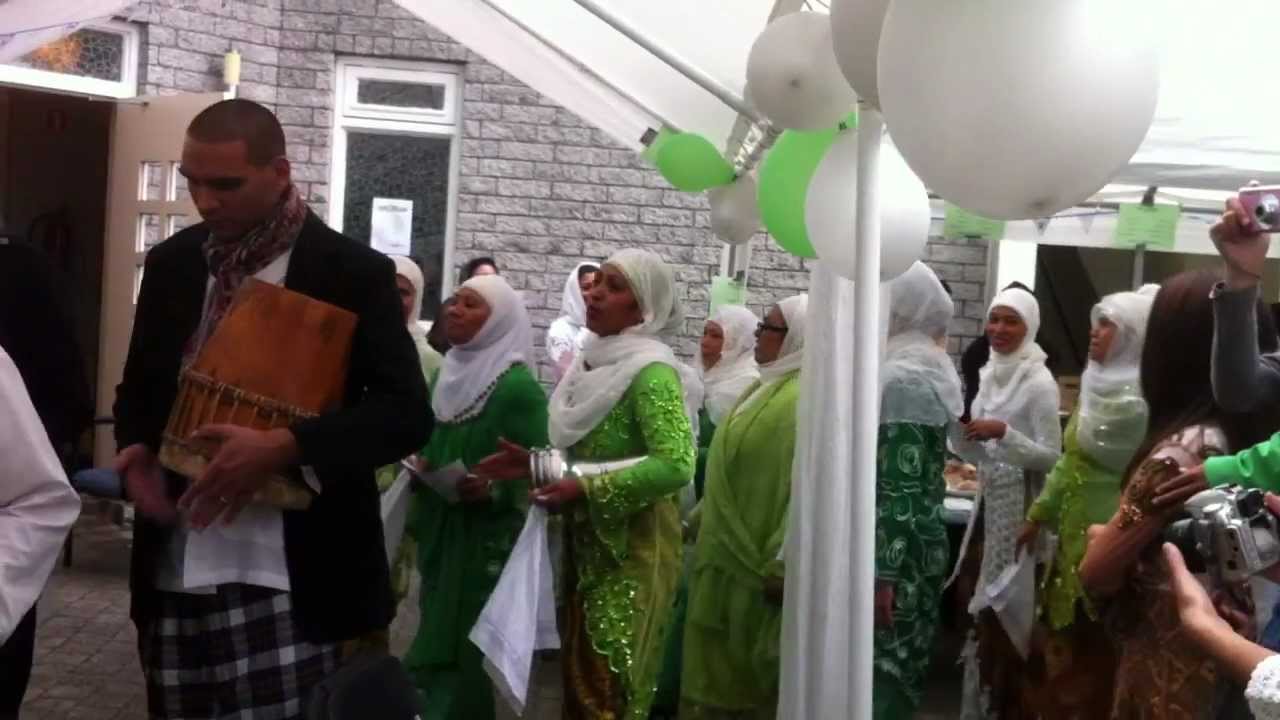 Halal bil halal, Moluccan-Dutch Muslims & Christians in Ridderkerk, the Netherlands.