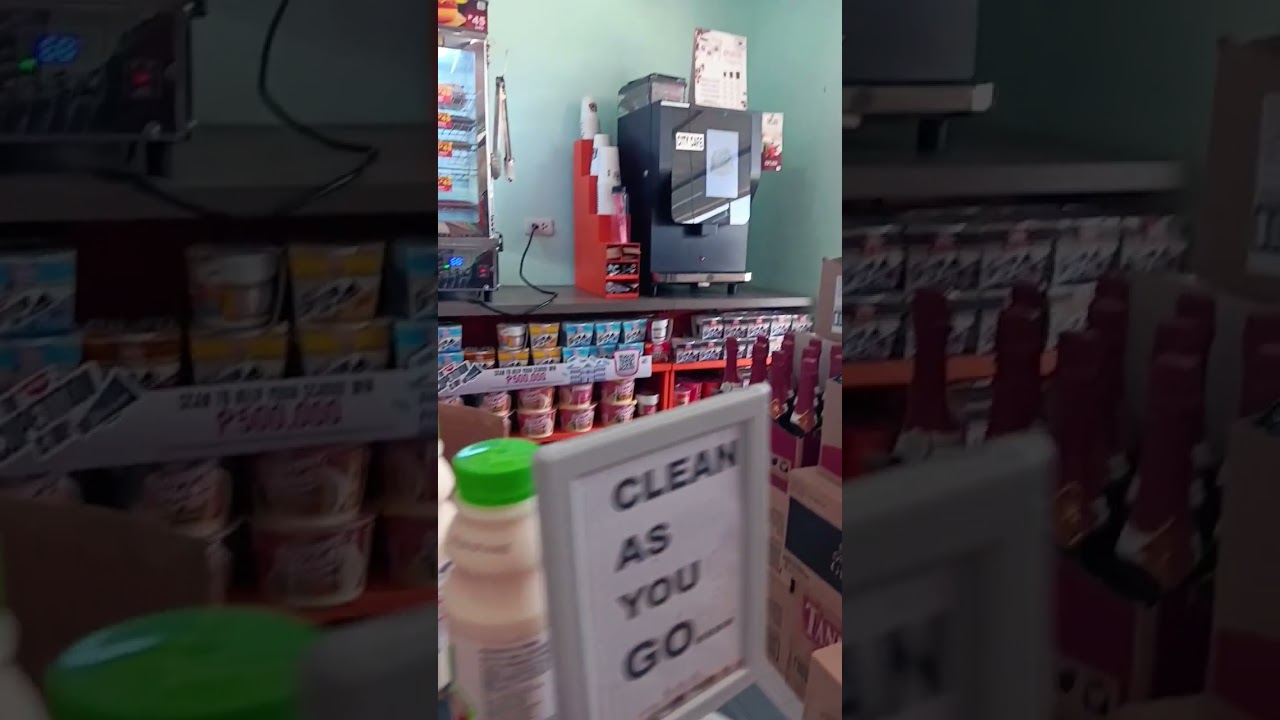 Powiedziałem mu, że zjedliśmy śniadanie i dostałem m&oacute;j smakołyk. Potem 8 przyniosło mu 7/11 😂😂 Super