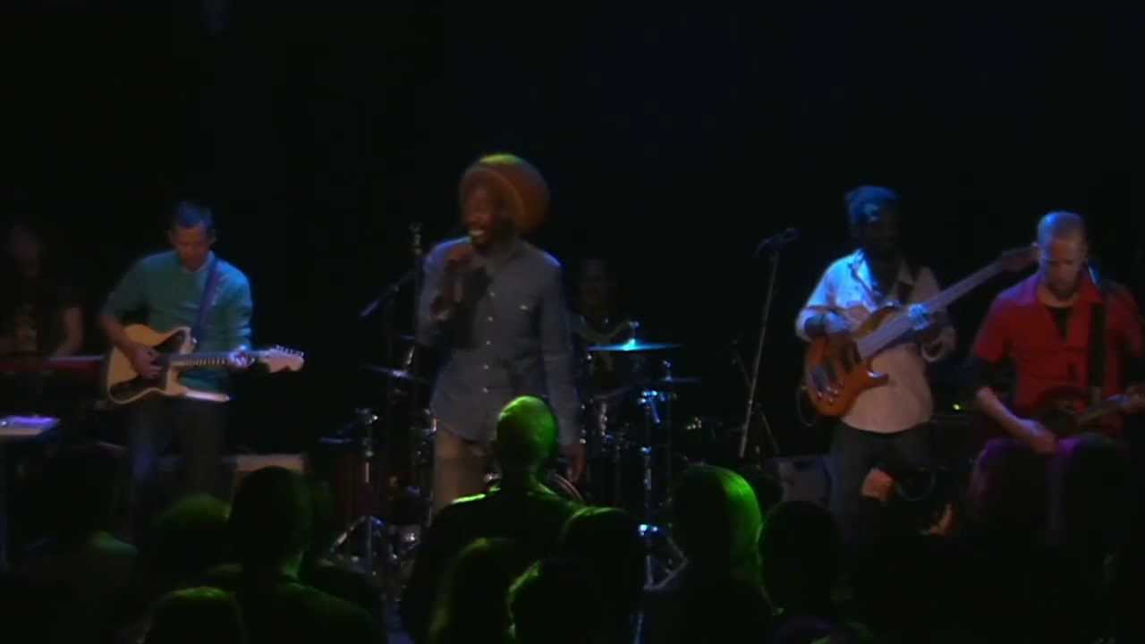 META AND THE CORNERSTONES LIVE IN NYC