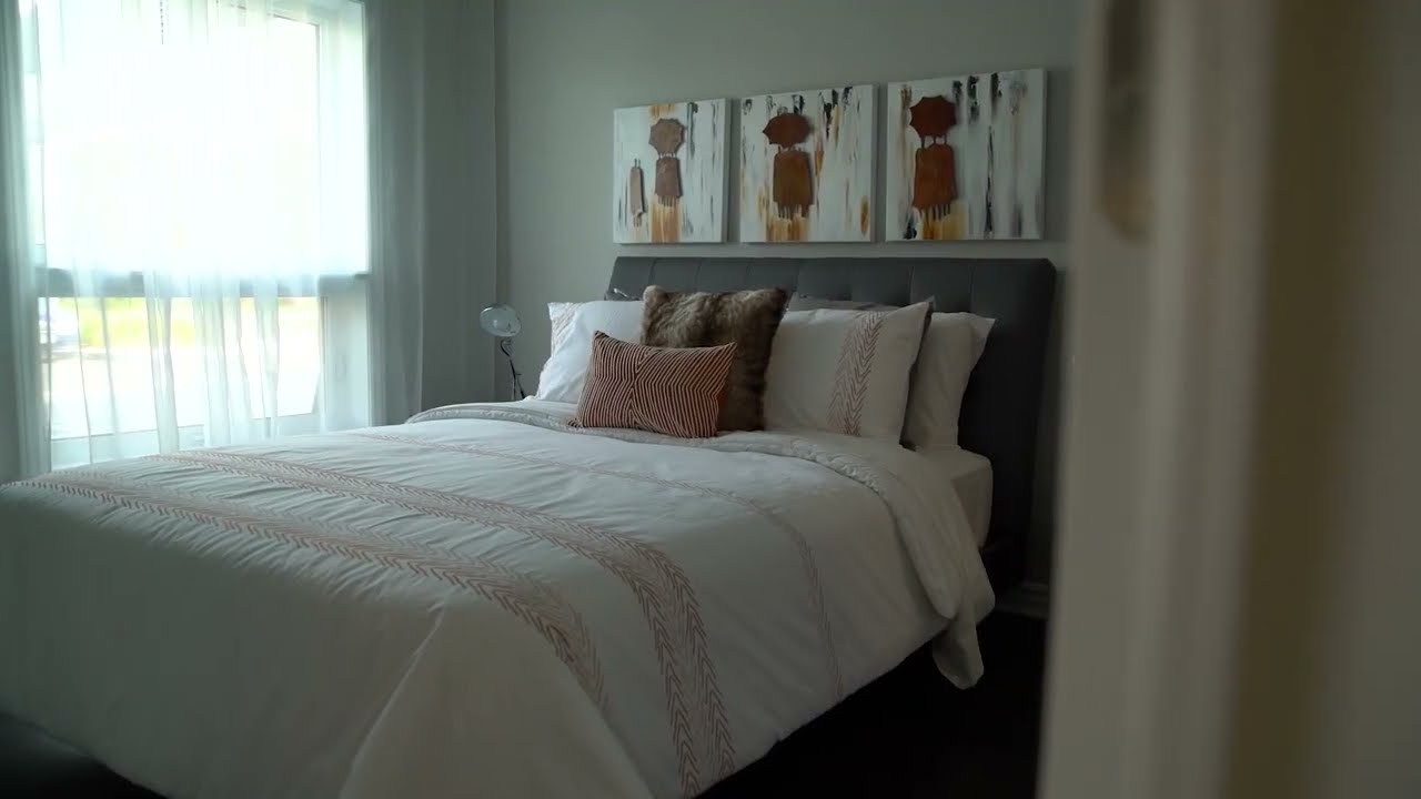 Petrie's Landing II : Avenue Apartments