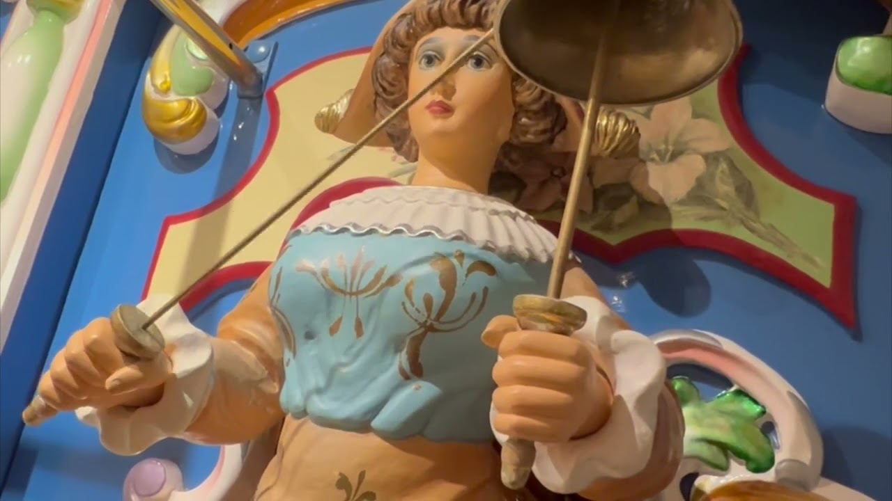 Asereje The Ketchup Song on a mechanical organ