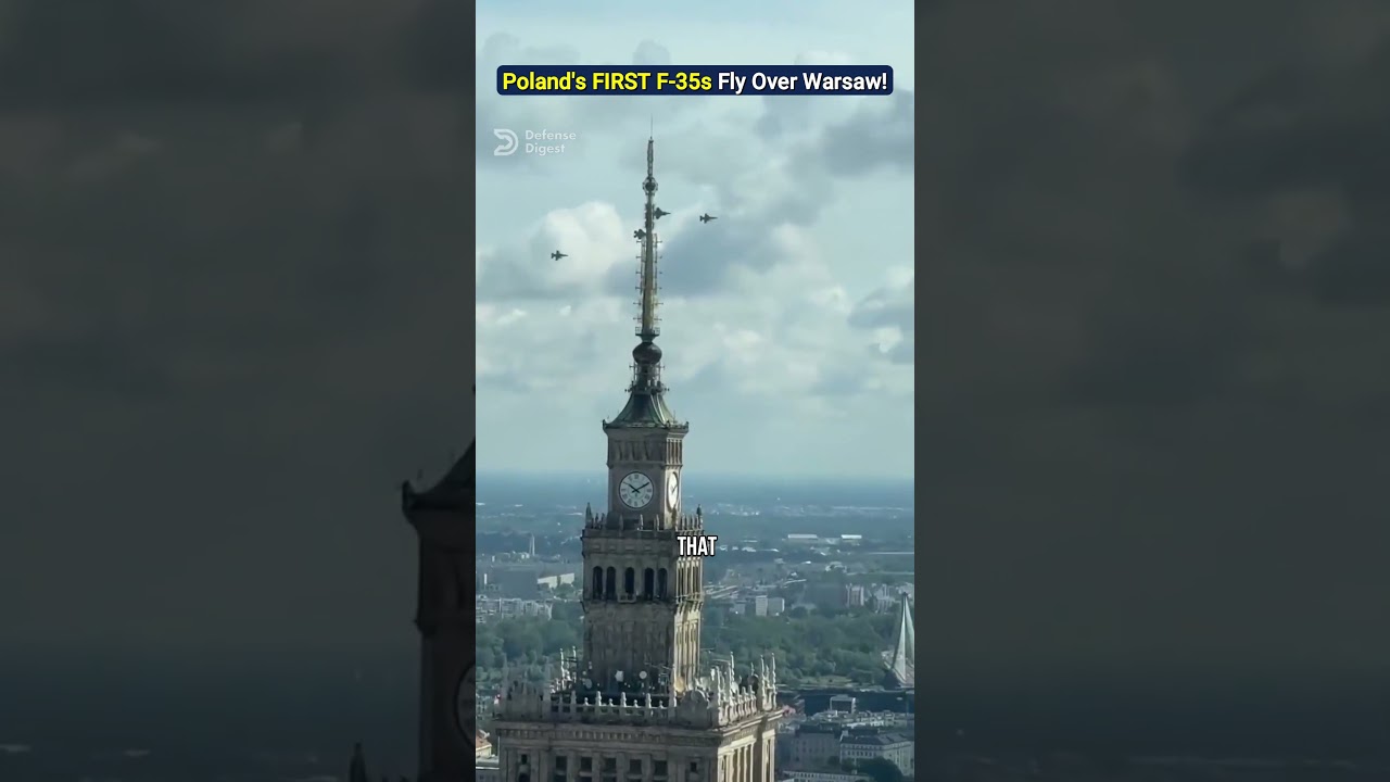 Poland's FIRST F-35s Fly Over Warsaw!