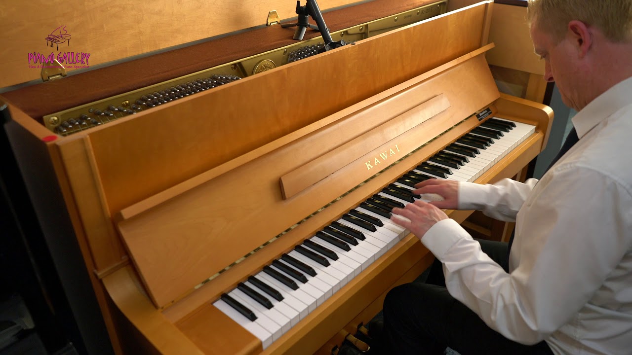 Kawai K20 Upright Piano in Beech