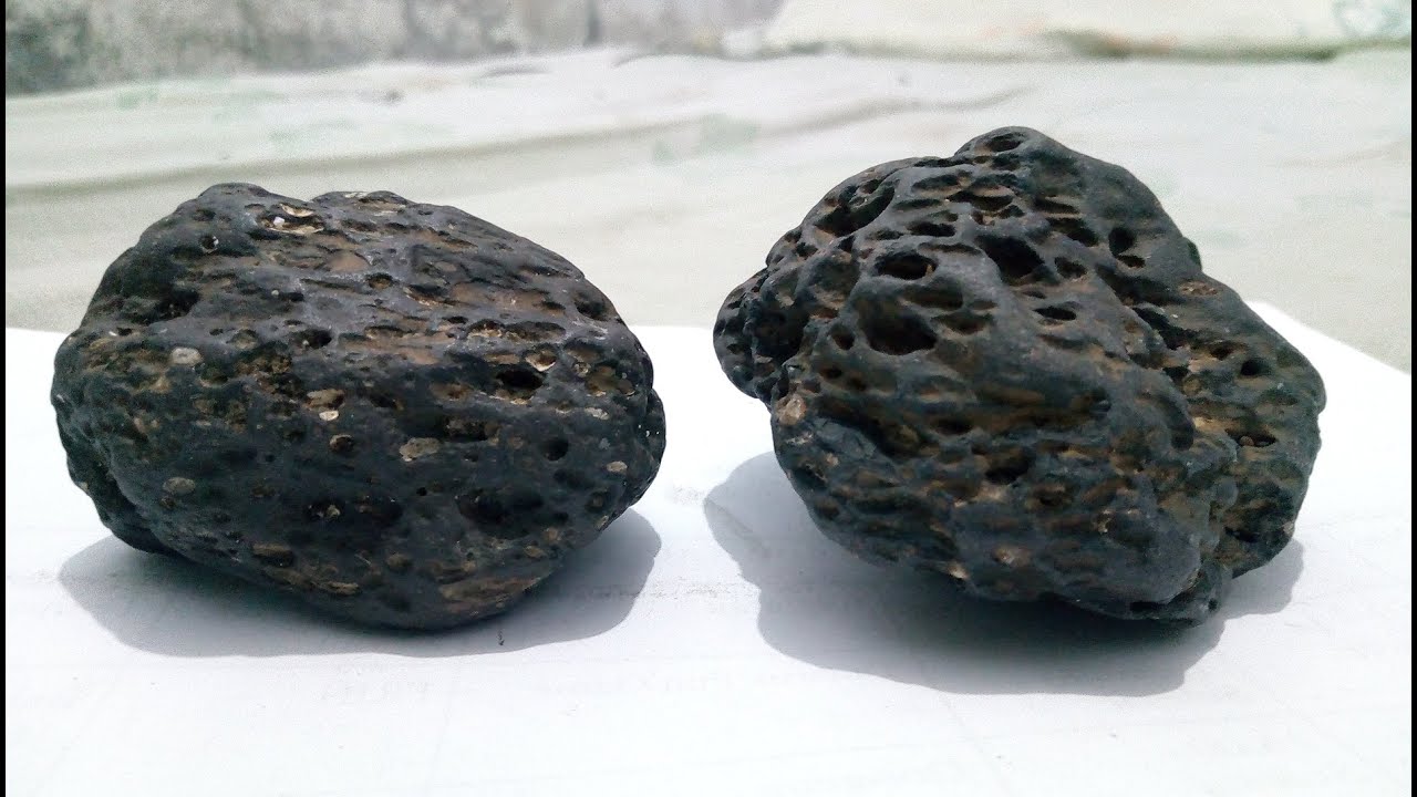 Looks like Meteorites #meteorite #stone #space #outerspace #gems #video #gemstone #rare #diamond