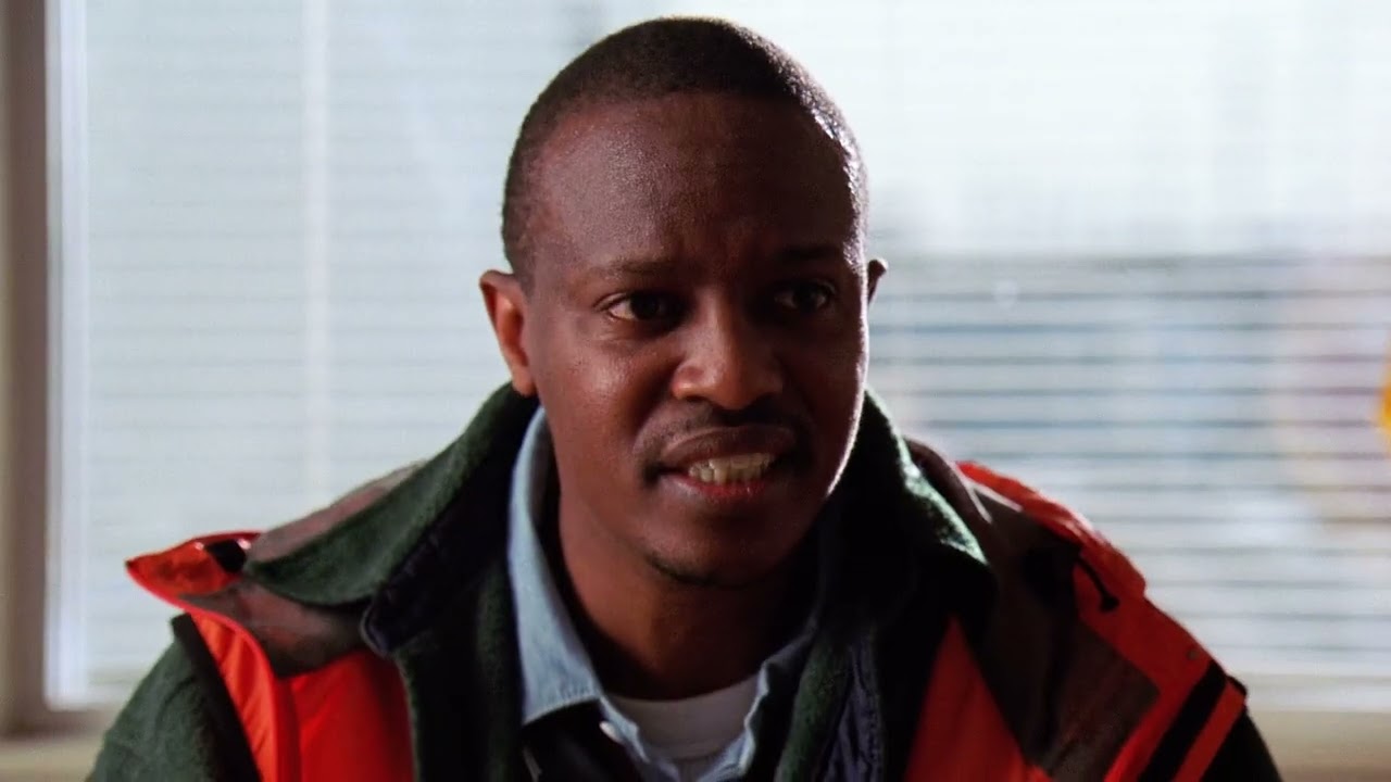 Lester and Bunk are questioning port workers who don't know english | The Wire