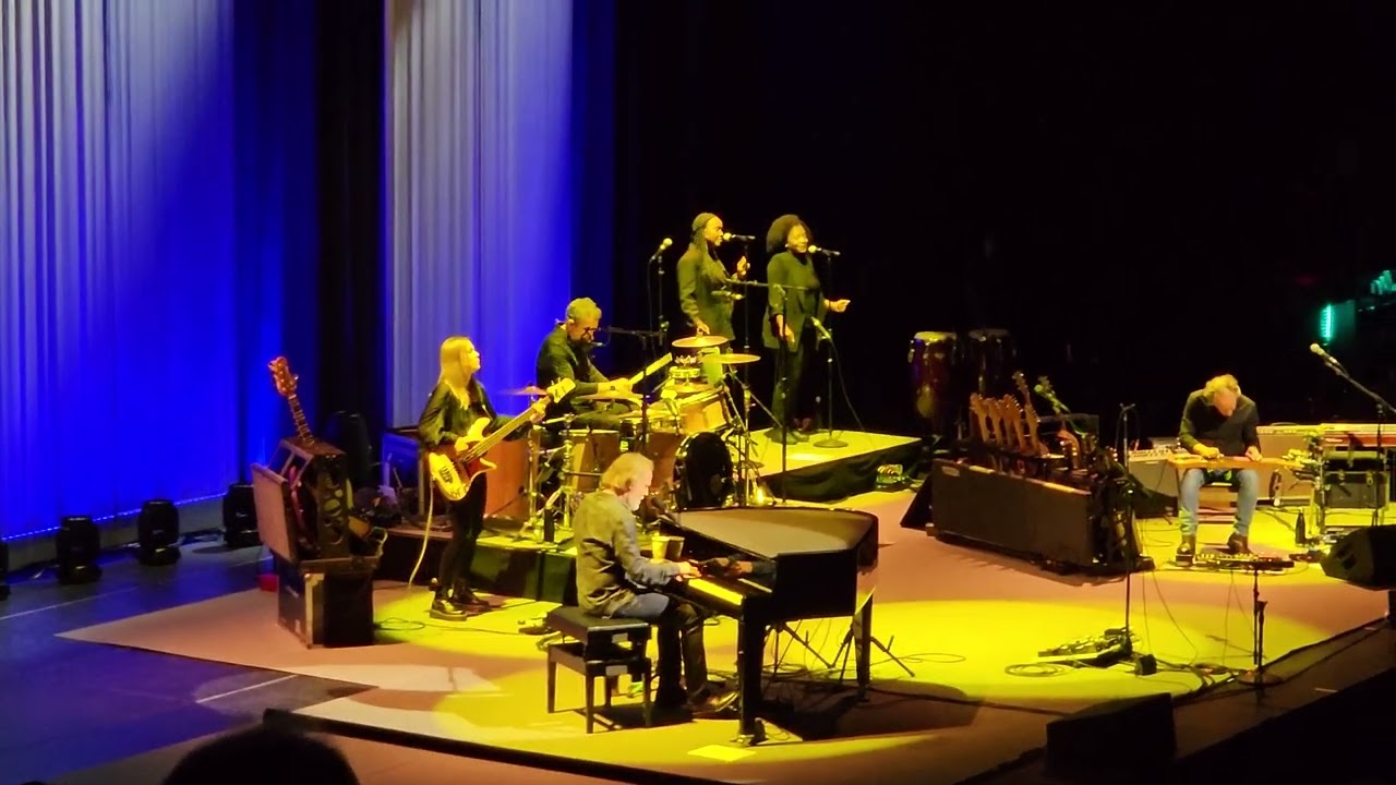 That Girl Could Sing - Jackson Browne - Moody Theater (Austin, TX) 07-18-23
