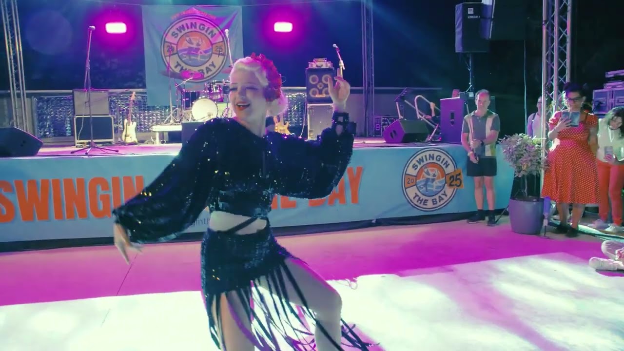 Sharon Davis Swingin The Bay show