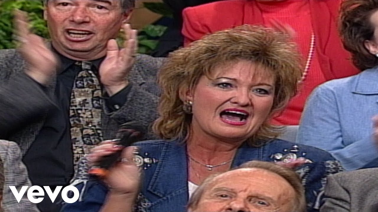 Bill & Gloria Gaither - Joy in the Camp [Live] ft. Ann Downing