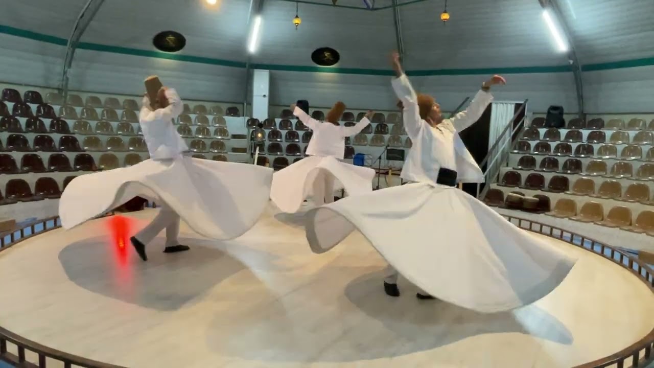 baile de los derviches giróvagos. Konya, Turquia
