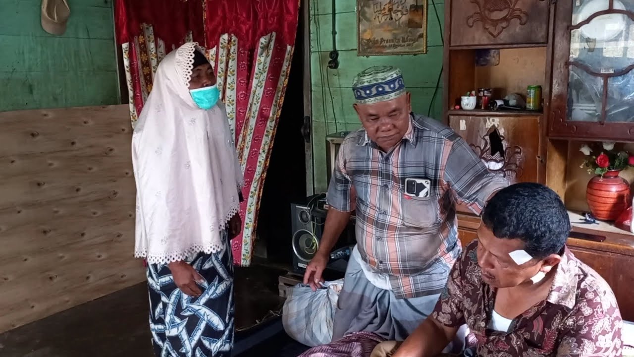 Oppung Nengel.. Mangaligi Na Marun..!   #lawaktapsel #tapanuliselatan #Oppungnengel