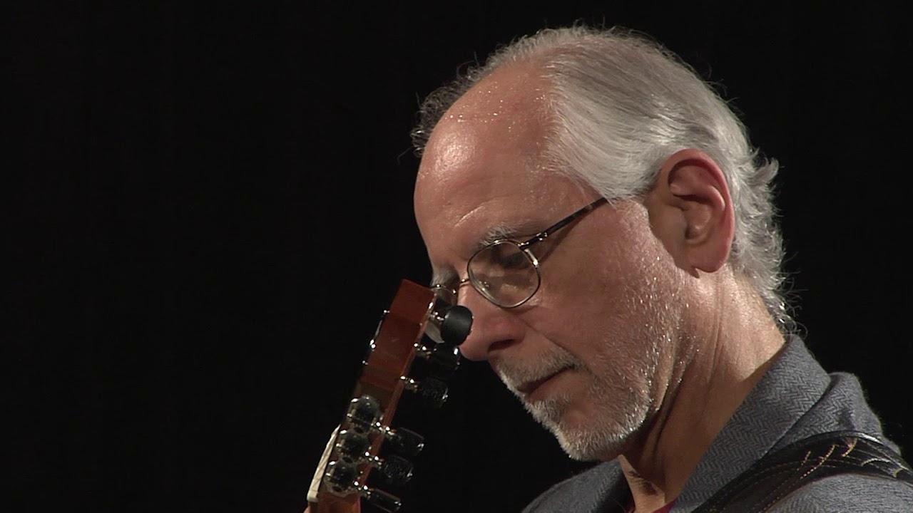 Tom Byrne solo guitar arrangement: Girl from Ipanema