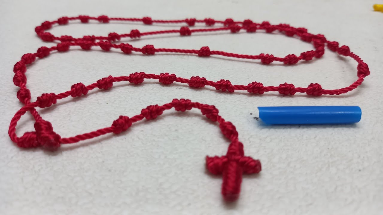Rosario De Hilo Rojo Con Nudos Franciscano (collar)