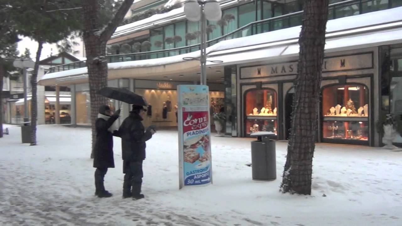Neve a Riccione ||| Freddo Siberiano a Riccione - 4 Febrero 2012