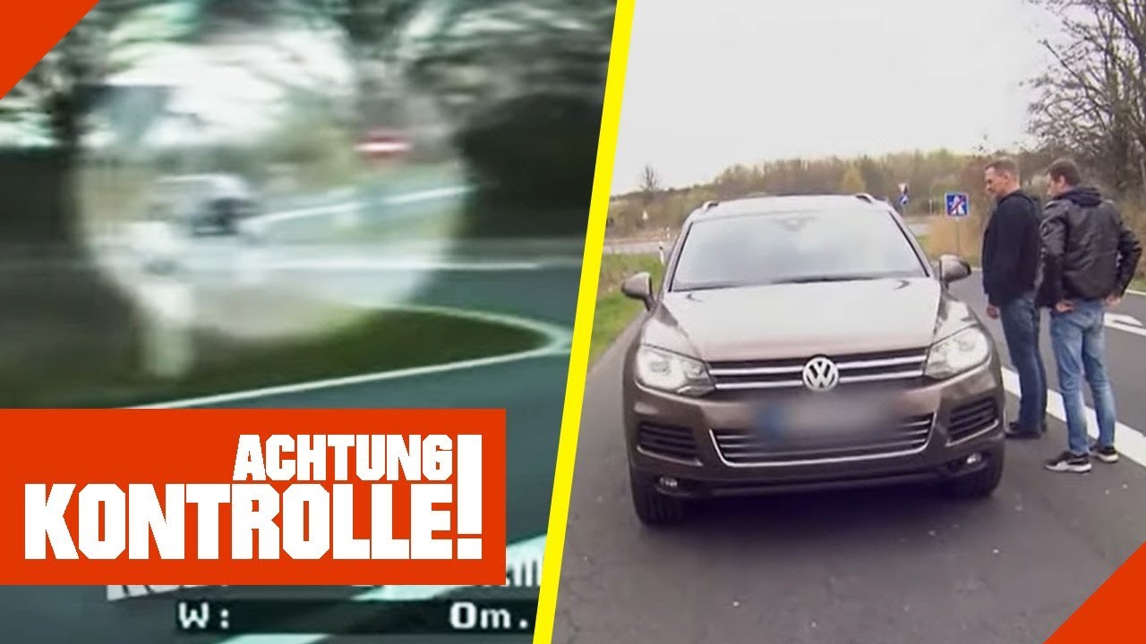 Geisterfahrer auf Autobahn! Polizei muss eingreifen | Achtung Kontrolle | Kabel Eins