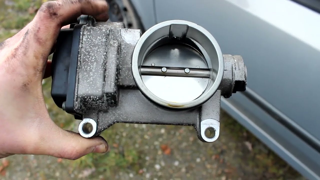 Jak wyczyścić przepustnicę - Renault Laguna II 2.0 - Czyszczenie przepustnicy DF079, Check Injection