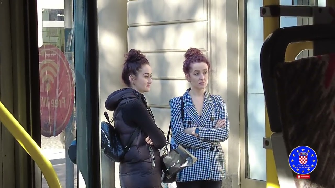 Sarajevo, BIH.- A lo largo de la ciudad en el Tramvaj linija 3