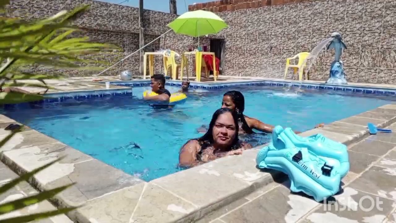 domingo na piscina ,almoço diversão e muito mais