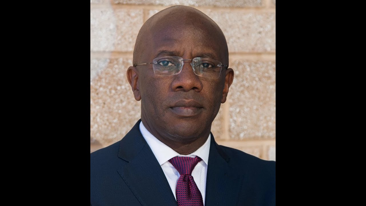 Val Nfonsom - The Doctor talks like, lessons and journey.