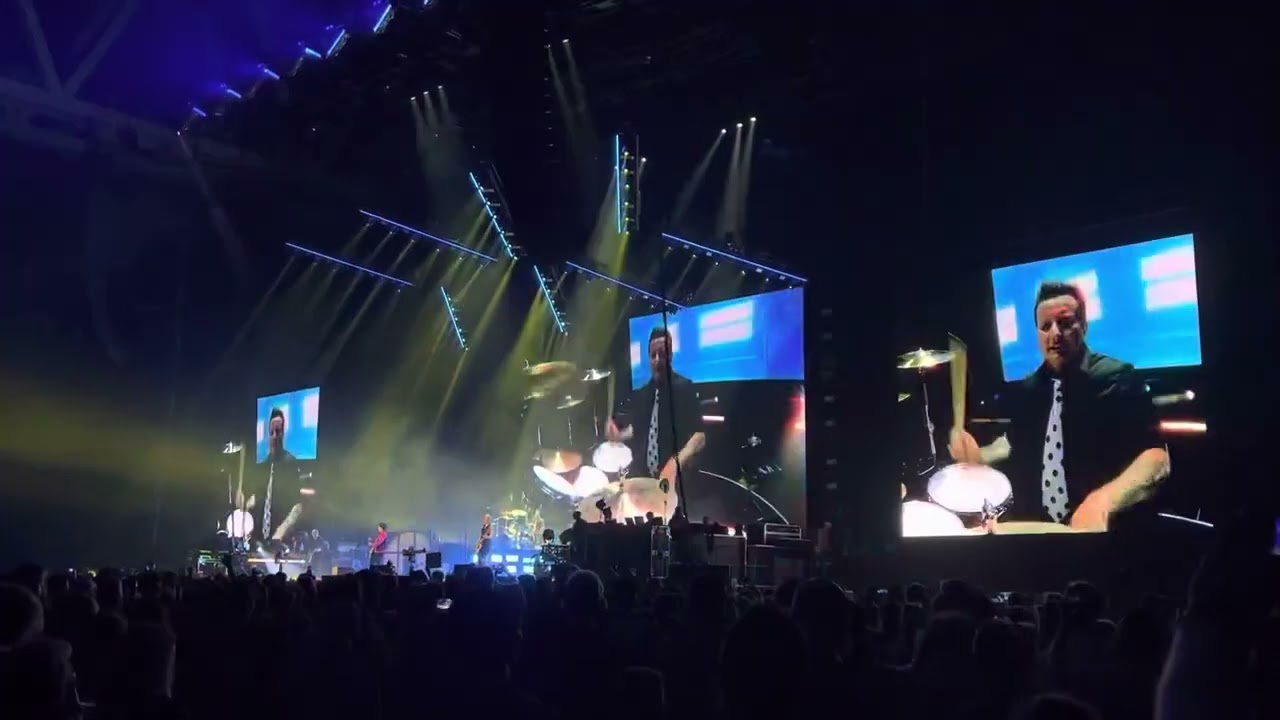 Green Day - When I Come Around, live @ Tele2arena Stockholm 11/6 2022
