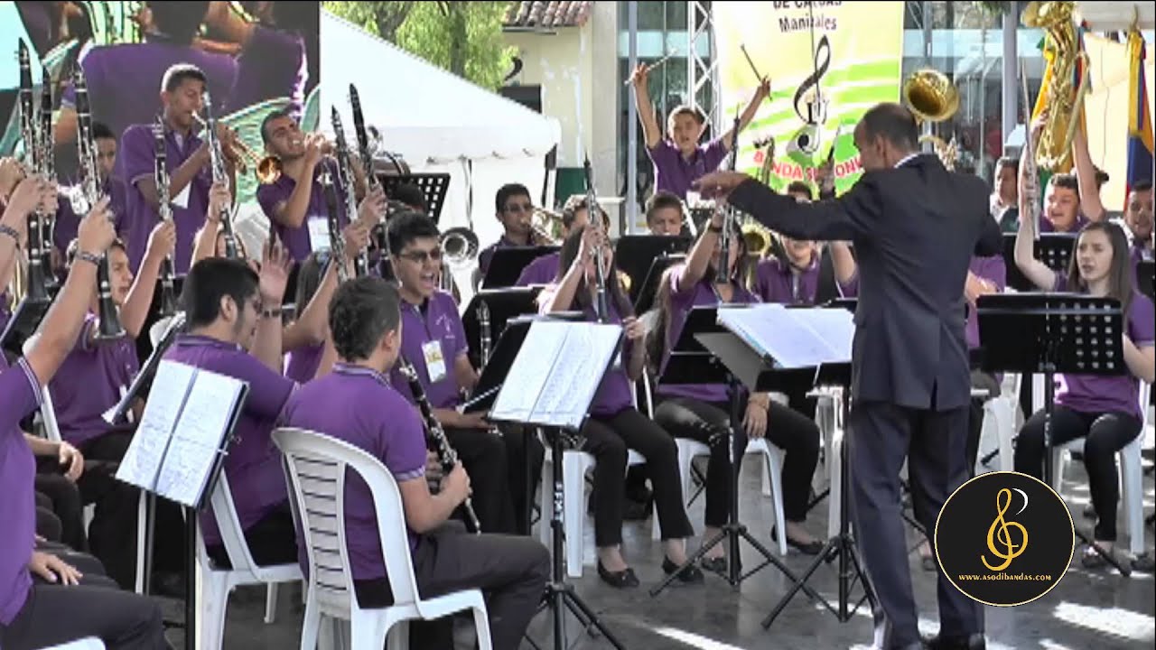 Banda Estudiantil Instituto Universitario de Caldas - Al Ritmo de Pelusa