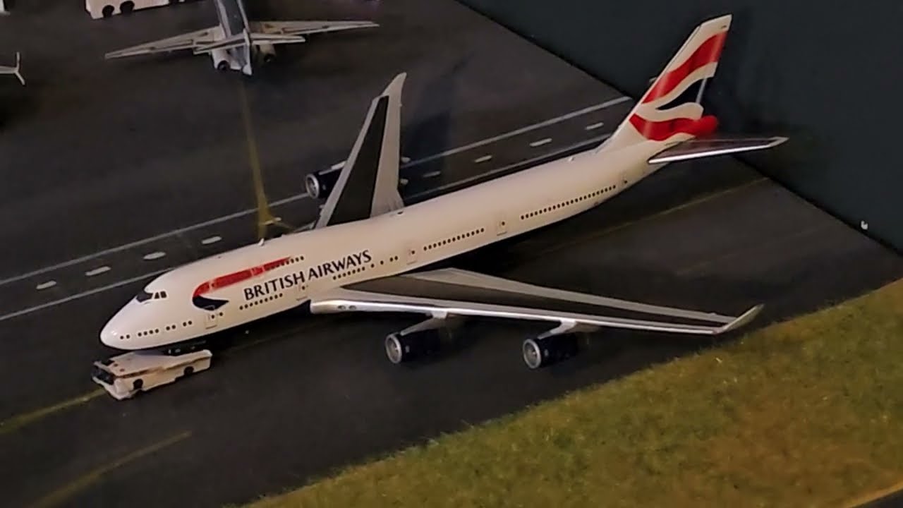 Unboxing a Gemini Jets British Airways  747!