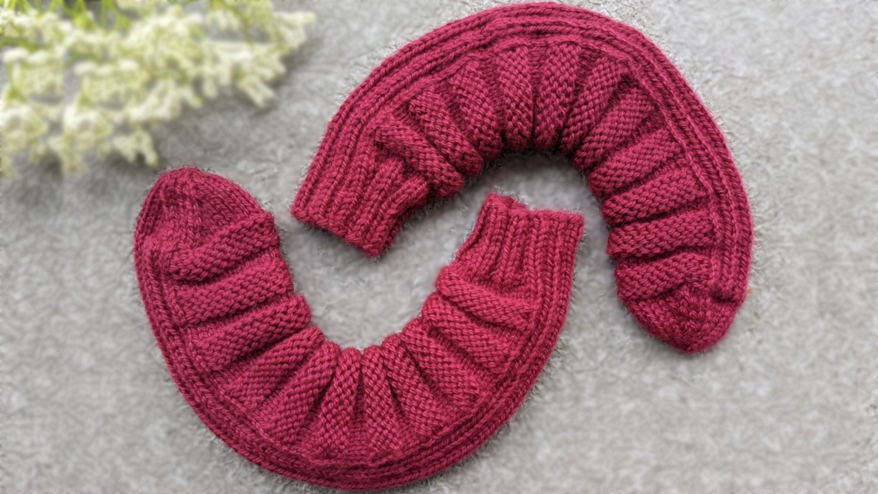 Knit Caterpillar No-Heel Socks