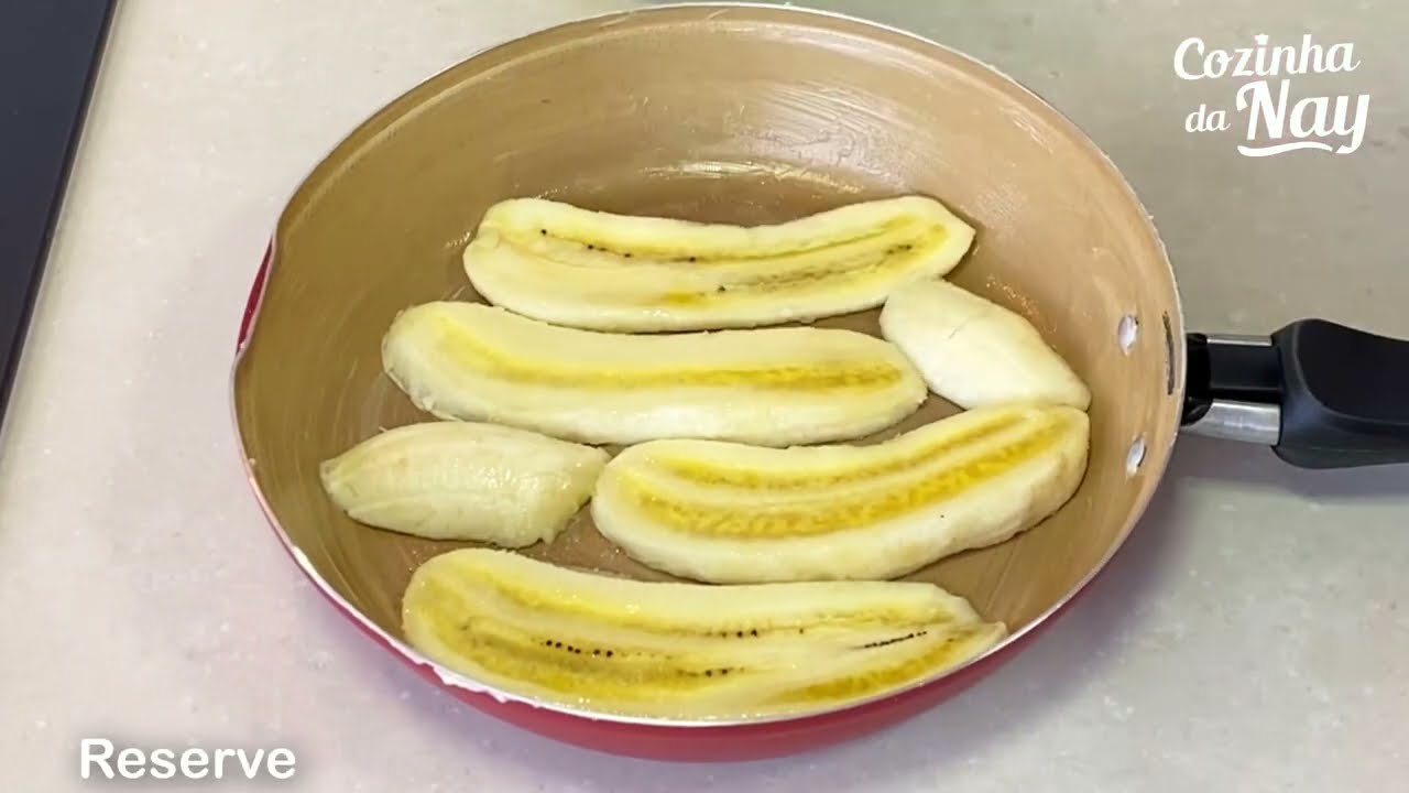 DELÍCIA RÁPIDA PRO CAFÉ DA MANHÃ OU DA TARDE!!! Fica incrível esse bolo de banana na frigideira!