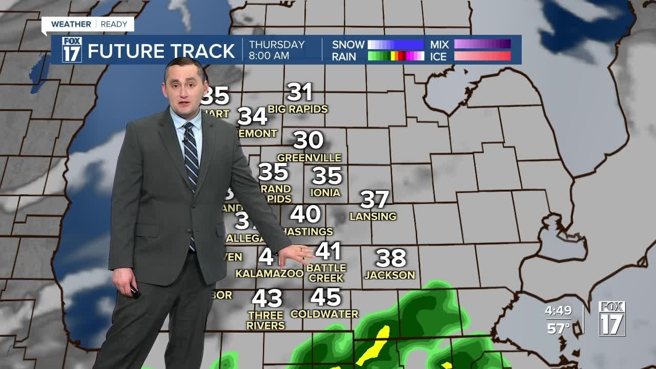 Tonight's Forecast: Staying warm with rain Thursday