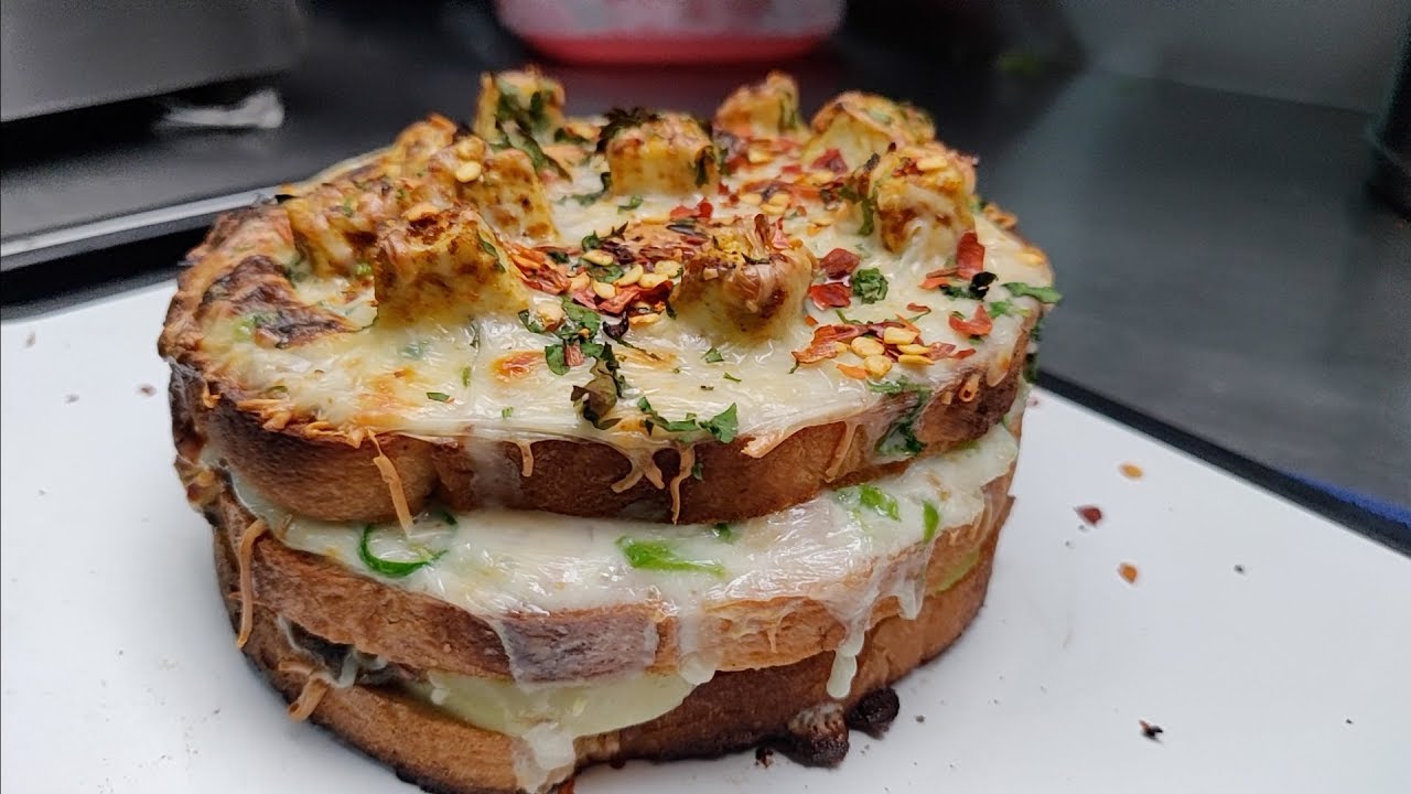 Triple Layer Cheese-O-Clock Sandwich for Rs 270 | Indian Street Food