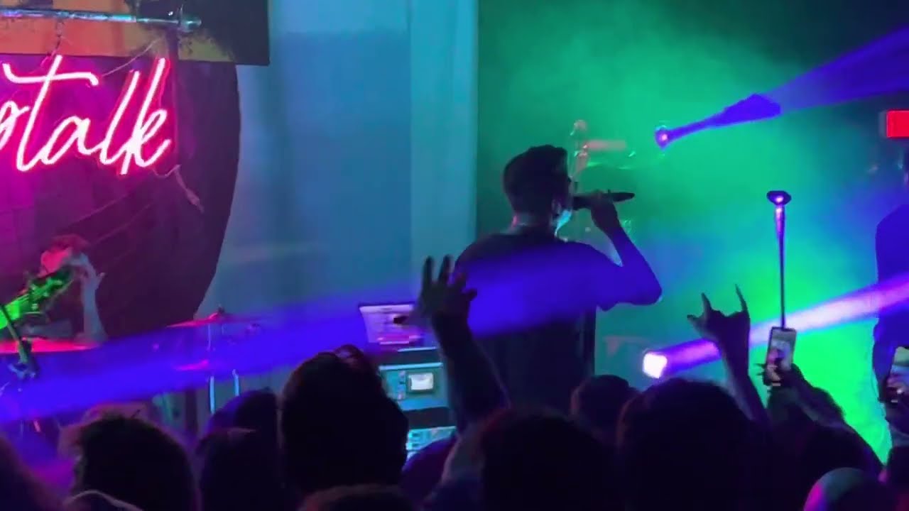 Dayseeker - Vultures (Live in Milwaukee, WI) | The Miramar Theatre | April 30, 2022 (HD)