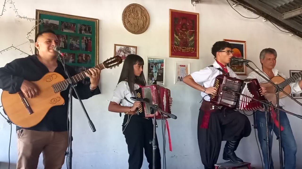 EL CHIQUITIN DEL ACORDEÓN Y MORENA MOREL 2/2/2025 EN EL CAMPITO DE MARI FRANCO