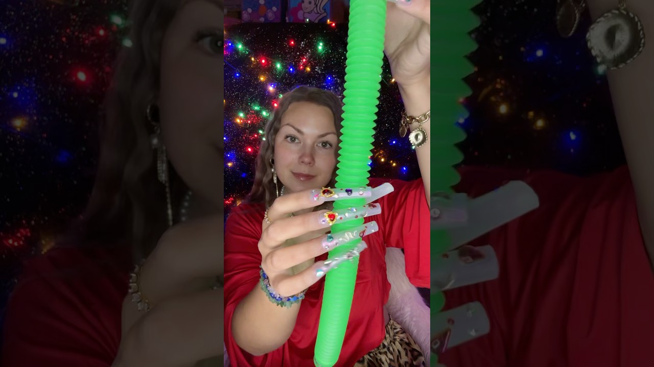 Rosie&rsquo;s BDAY Party Favor Bag✨🎀 #asmr #toys #nostalgia #bestlifebybrooke #90s #asmrtoys #nails #y2k