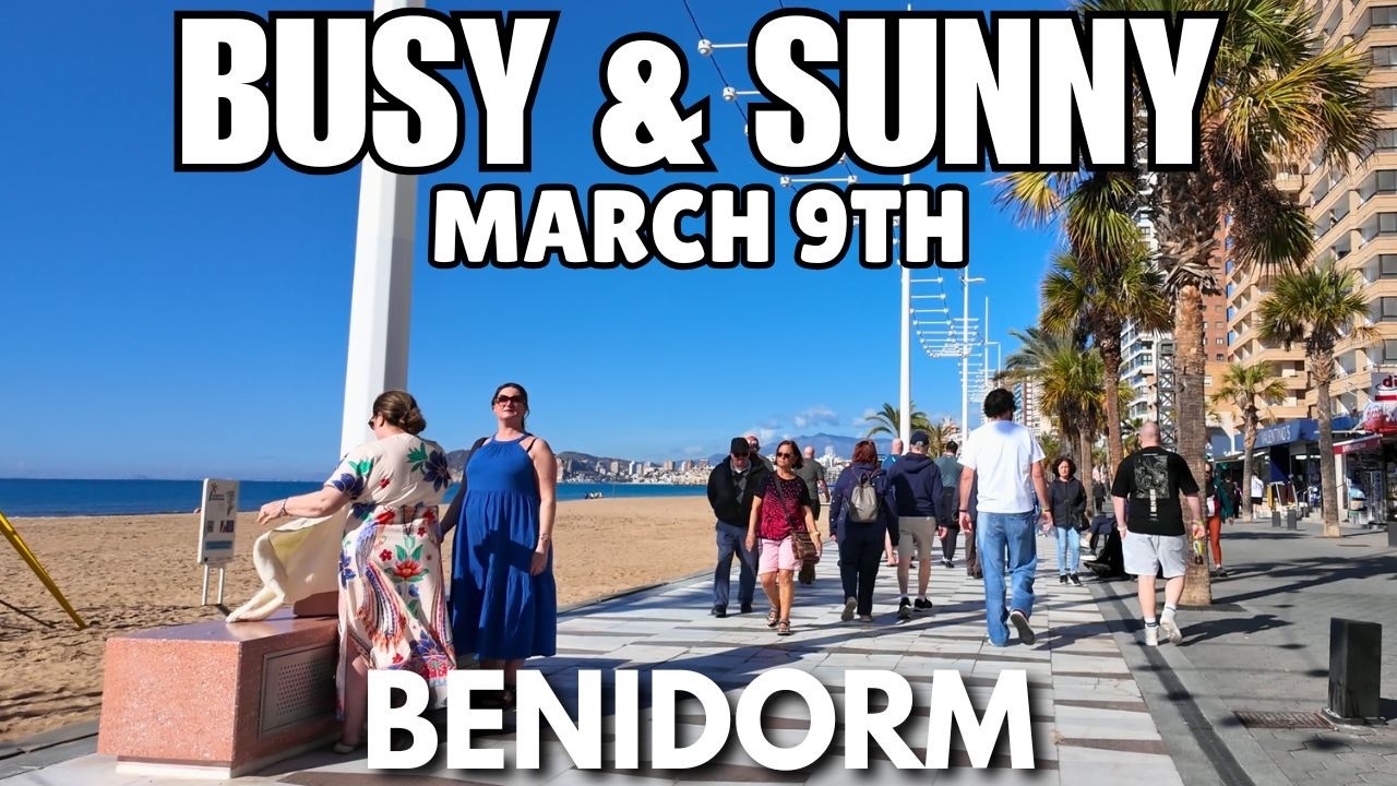 Benidorm: Crowded Levante Beach, Bars & Hotels in Av. de Filipinas!🍹🌴