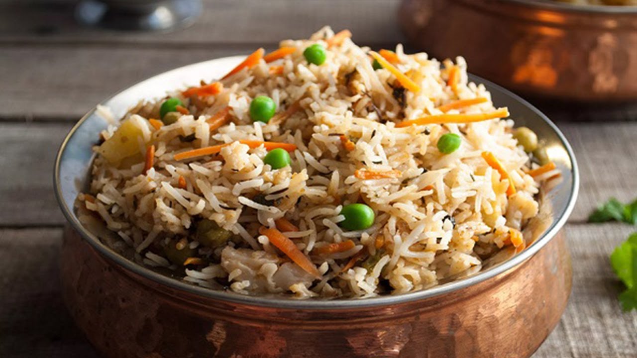 بخطوات سهلة وبسيطة.. اعملي رز بسمتي بالخضار مع مروة الشافعي