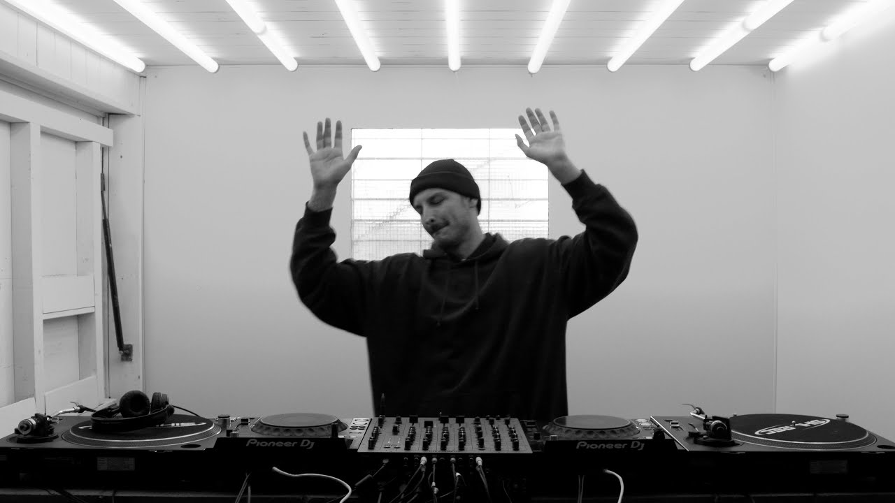 Lessing13 @Container - Ruven Medici - 037