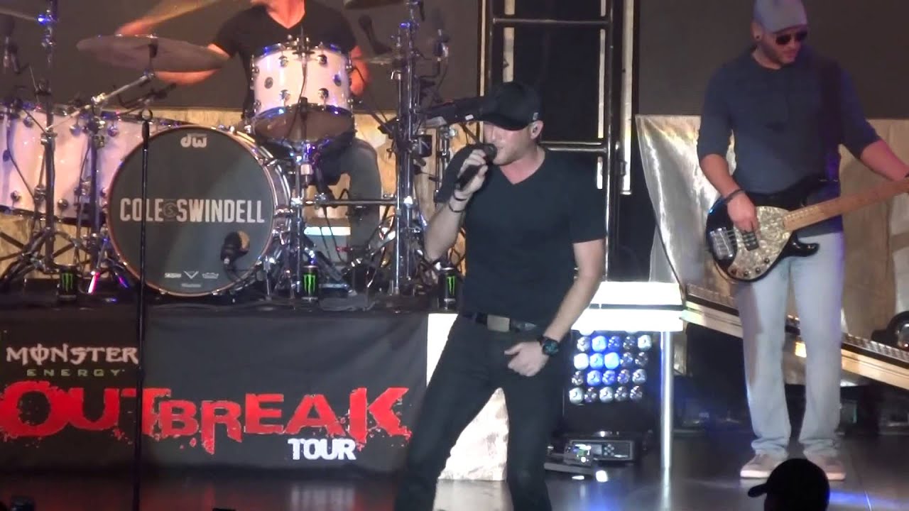 Cole Swindell - Roller Coaster (Live, Luke Bryan 