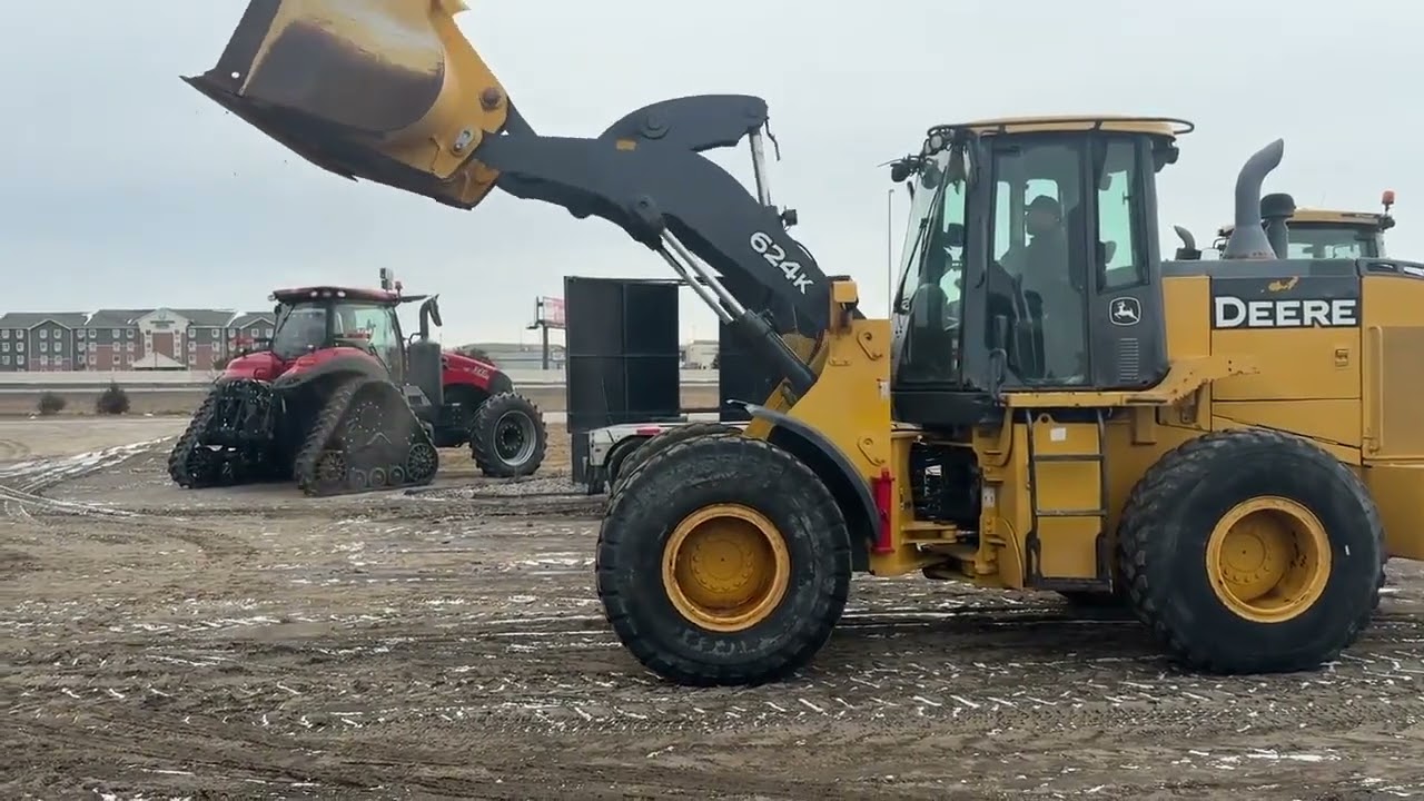 2015 DEERE 624K For Sale