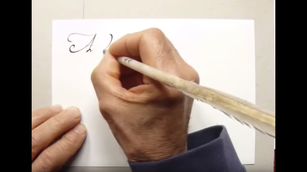 CALLIGRAPHIE LATINE  -  ALPHABET 